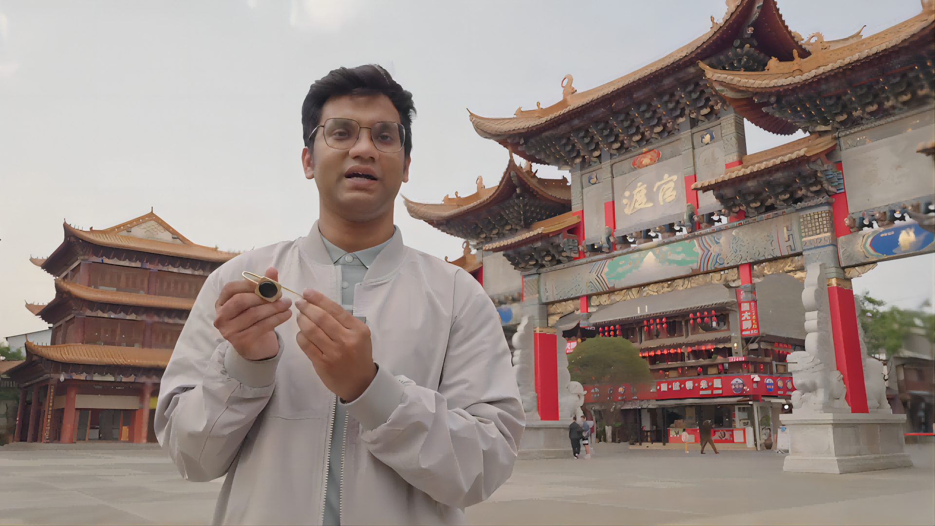 We Talk China-Vietnam Edition: Chinese tie-dye and Vietnamese Ao Dai